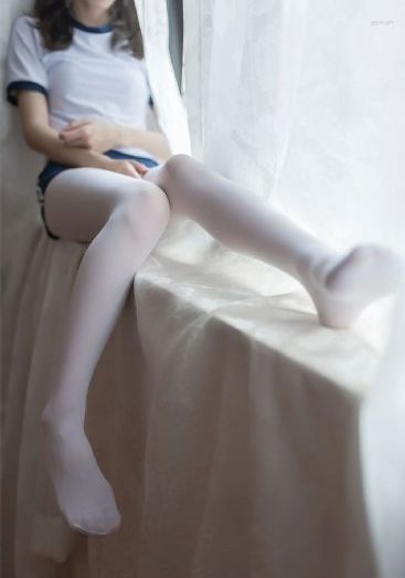 一边吻一边摸双乳的电影-手机看片中文字幕