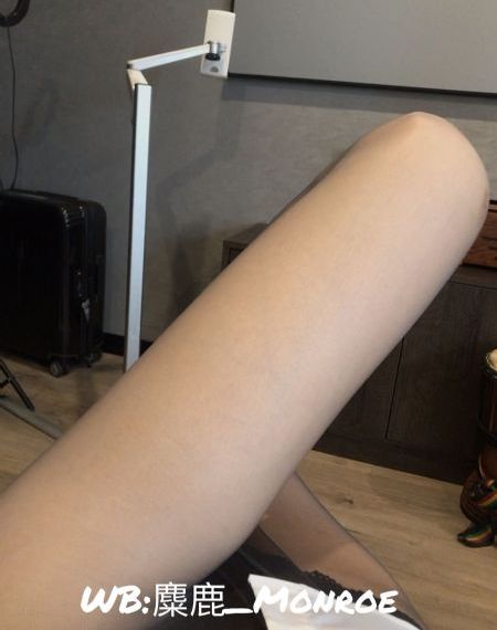 亚洲丰满熟女一区二区哦-高清免费迅雷电影在线