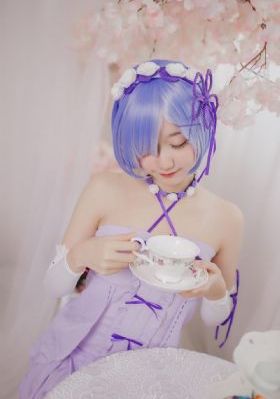 韩国精品久久久-无水印琪琪电影网